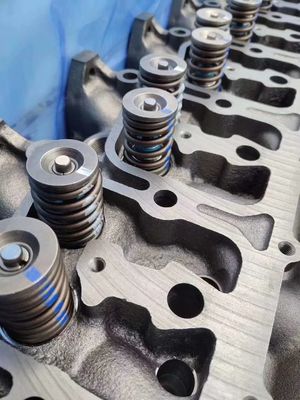 PC200-6 PC200-7  Komatsu Cylinder Head